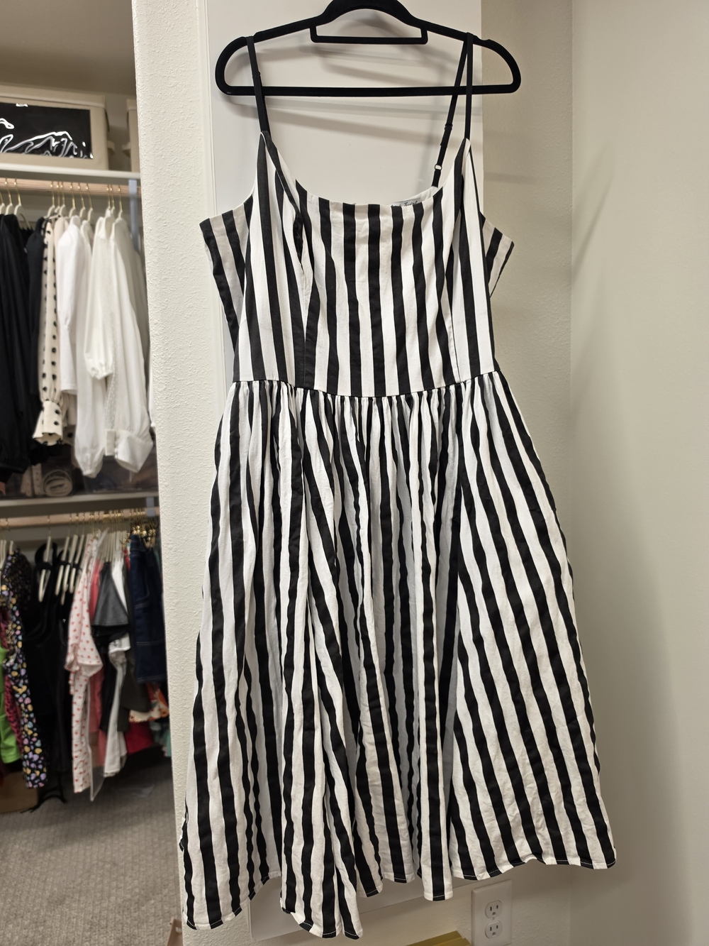 Lydia Circle Dress in Black and White